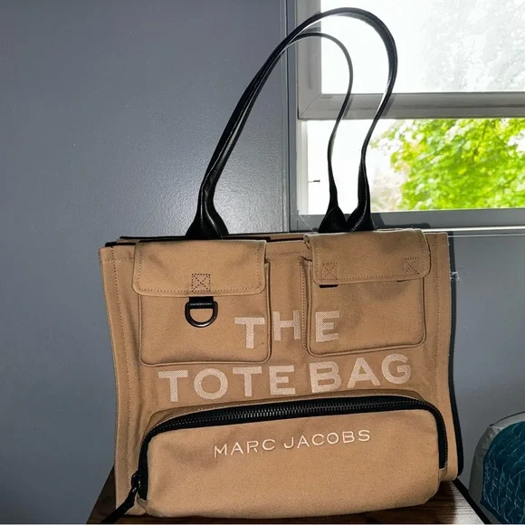 トートバッグ Marc Jacobs The Cargo Canvas Large Tote Bag In Camel Marc Jacobs | Bags | The Cargo Canvas Large Tote Bag Marc